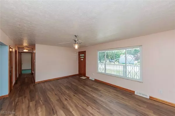 3389 Herbert ST, Mogadore, OH 44260