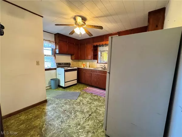 2645 Hayne RD, Akron, OH 44312