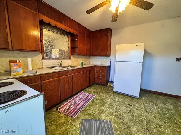 2645 Hayne RD, Akron, OH 44312