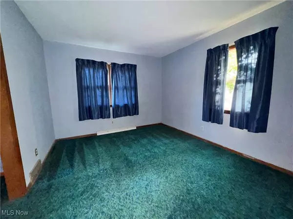 2645 Hayne RD, Akron, OH 44312