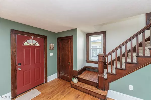 2443 8th ST, Cuyahoga Falls, OH 44221