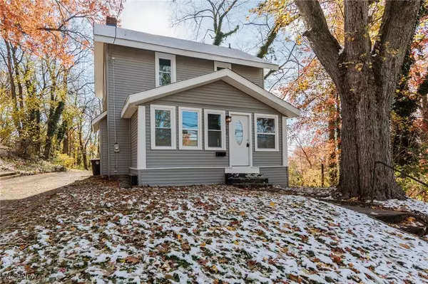 1184 Niagara AVE, Akron, OH 44305