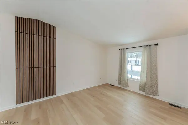 1725 Olalla AVE, Akron, OH 44305