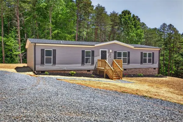 194 Harvick LN, Lexington, NC 27292