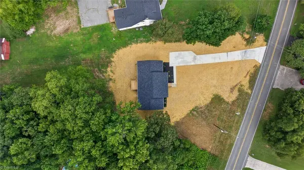 2274 Darwick RD, Winston-salem, NC 27127