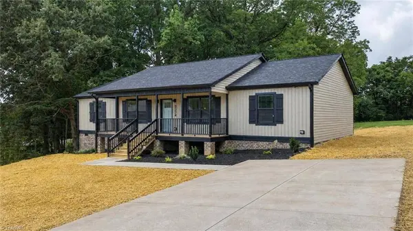 2274 Darwick RD, Winston-salem, NC 27127