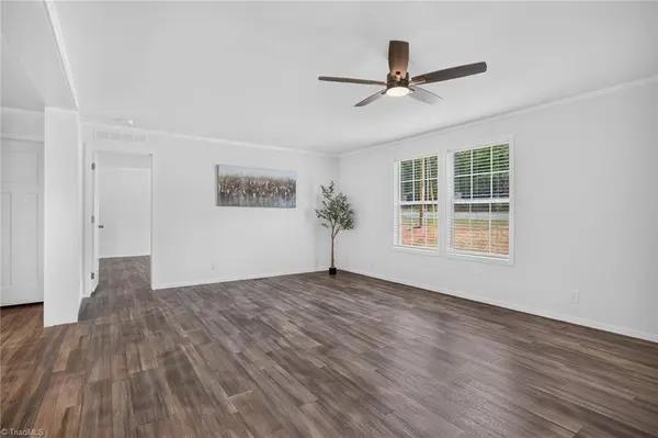 445 Kindley RD, Thomasville, NC 27360