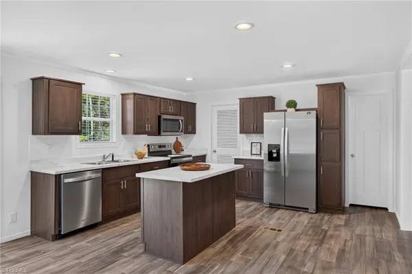 445 Kindley RD, Thomasville, NC 27360
