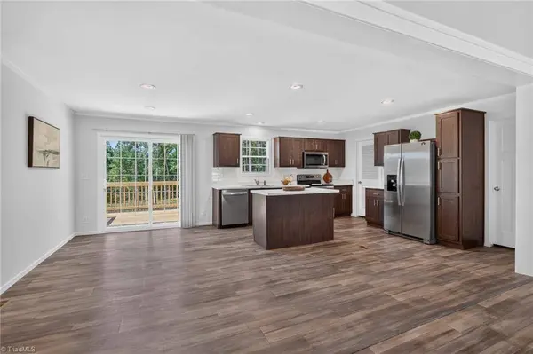 445 Kindley RD, Thomasville, NC 27360
