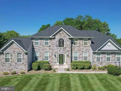 194 RYANS GLEN DR, Charles Town, WV 25414