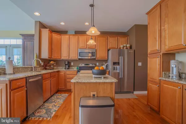 34 MONONGAHELA CIR, Falling Waters, WV 25419