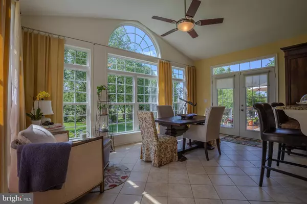 34 MONONGAHELA CIR, Falling Waters, WV 25419