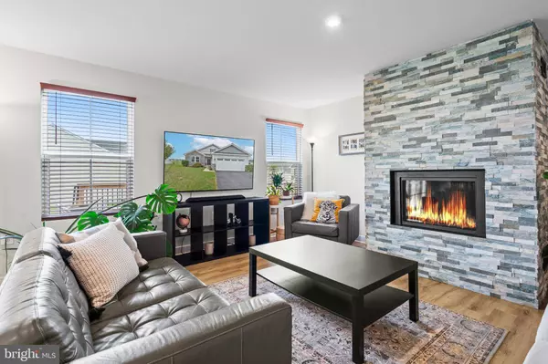 421 SWITCHGRASS CT, Bunker Hill, WV 25413