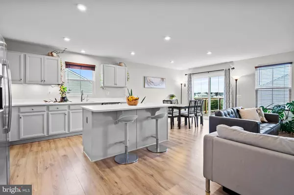 421 SWITCHGRASS CT, Bunker Hill, WV 25413