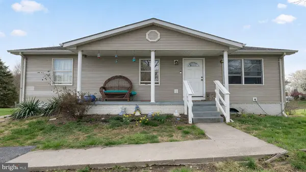 176 ELEMENTARY DR, Martinsburg, WV 25404