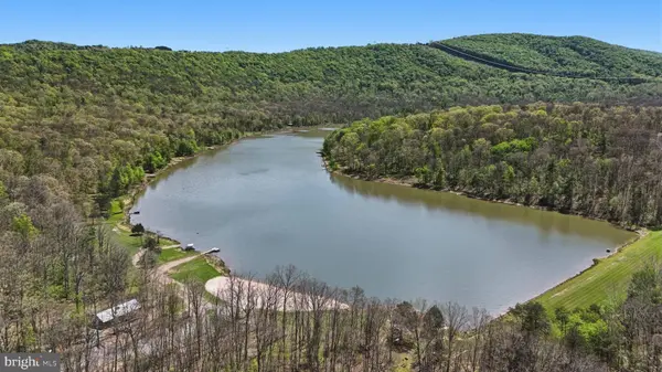 839 LAKE FERNDALE, Springfield, WV 26763