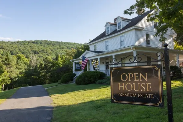 Open House vs. Private Showings,Scott Wachtel