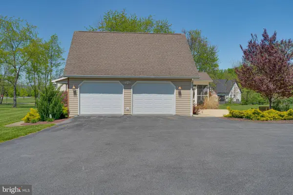 27 BLESSING LN, Martinsburg, WV 25403
