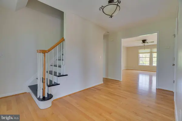 27 BLESSING LN, Martinsburg, WV 25403