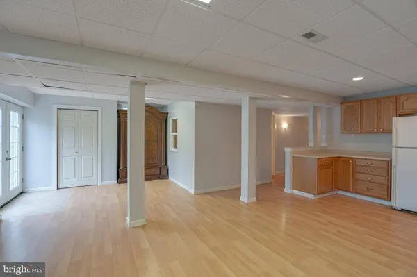 68 MARCUM LN, Harpers Ferry, WV 25425
