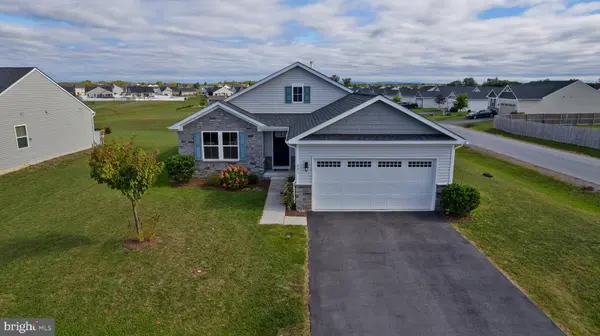 421 SWITCHGRASS CT, Bunker Hill, WV 25413