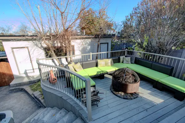 1604 Scotland St SW, Calgary, AB T3C 2L5