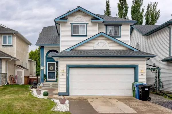 1121 Sierra Morena CT SW, Calgary, AB T3H 3N1