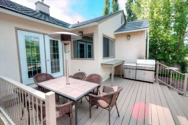 1604 Scotland ST SW, Calgary, AB T3C 2L5