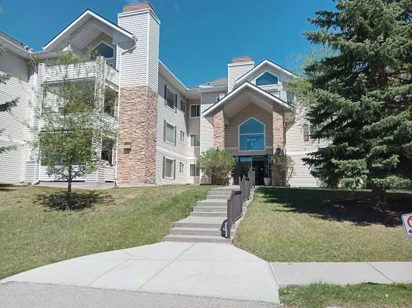 7451 Springbank BLVD SW #1207