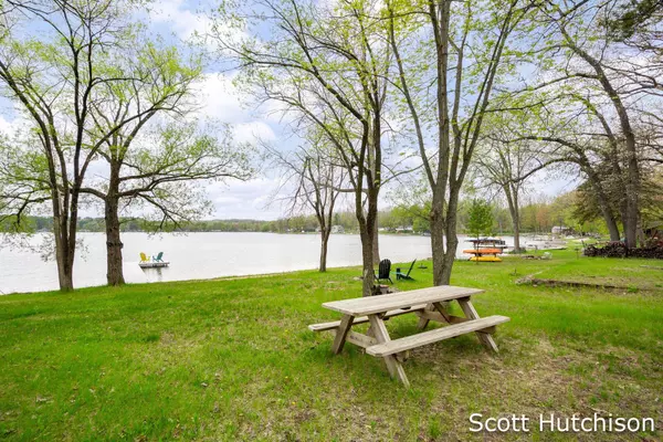 16103 Pretty Lake Drive, Mecosta, MI 49332