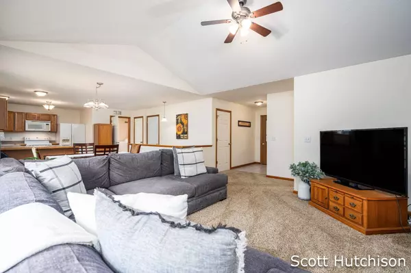 10329 Leland Drive, Greenville, MI 48838