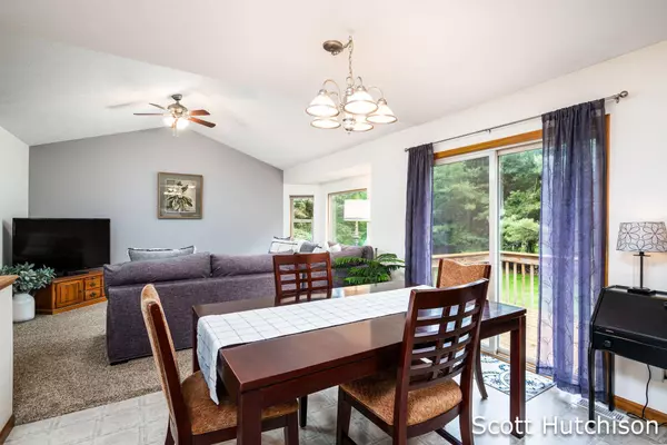 10329 Leland Drive, Greenville, MI 48838