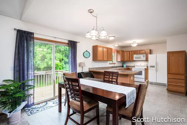 10329 Leland Drive, Greenville, MI 48838