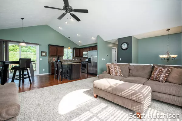 187 Rollingwood Drive, Rockford, MI 49341