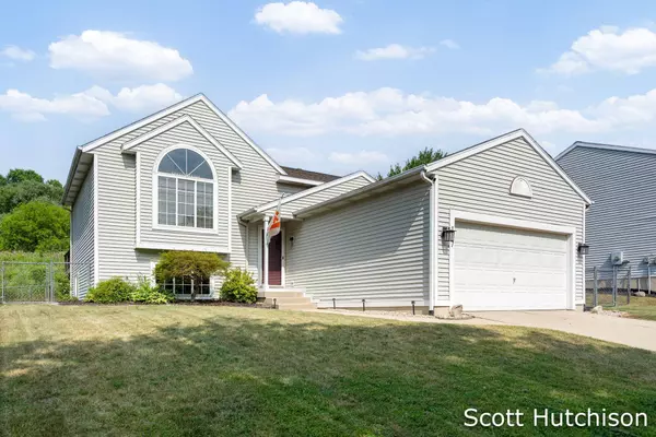 187 Rollingwood Drive, Rockford, MI 49341