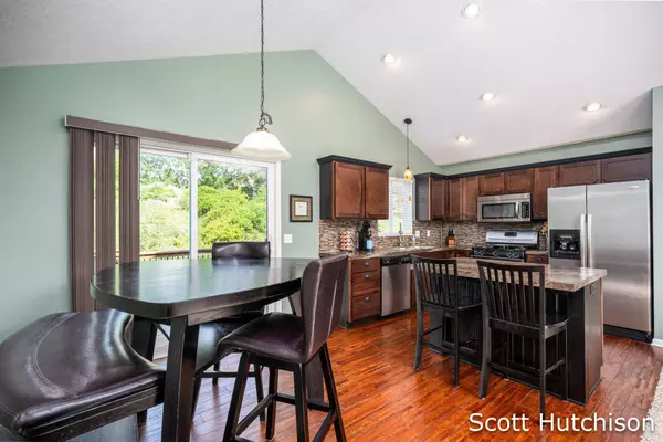 187 Rollingwood Drive, Rockford, MI 49341