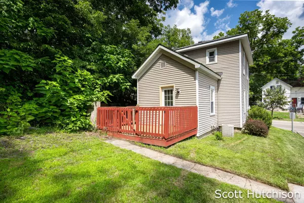 219 E Lincoln Avenue, Ionia, MI 48846