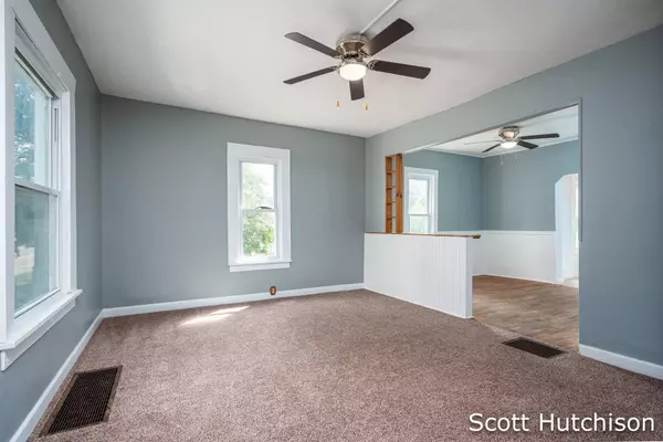 219 E Lincoln Avenue, Ionia, MI 48846