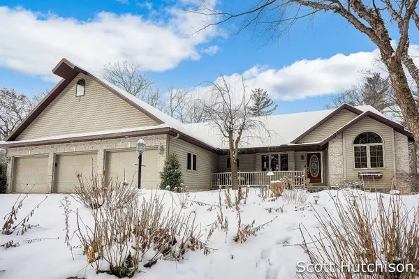 7054 Green Timber Court, Greenville, MI 48838
