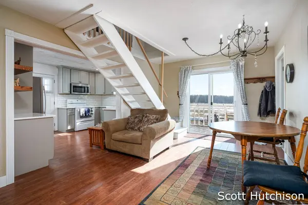 1300 E Coral Road, Edmore, MI 48829