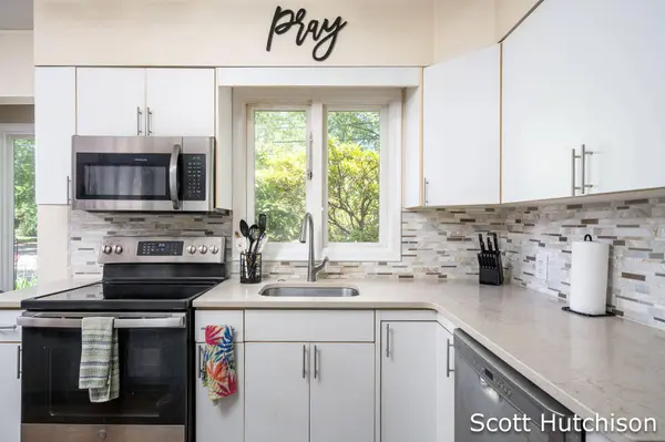 4316 Kennilworth SE Drive, Grand Rapids, MI 49546