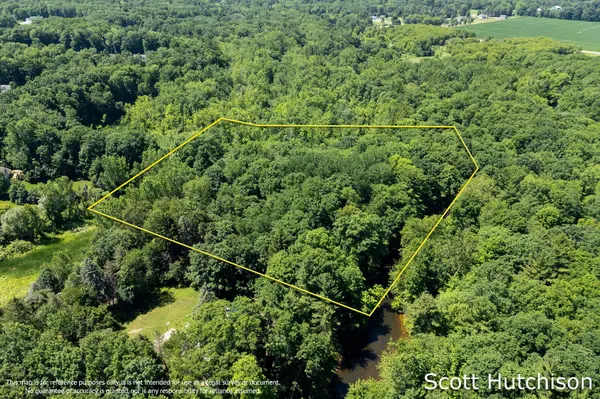 2710 12 Mile NE Road, Rockford, MI 49341