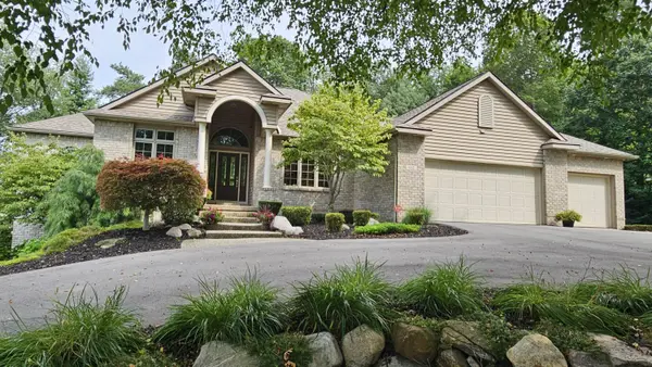 112 Stonehenge SW Drive