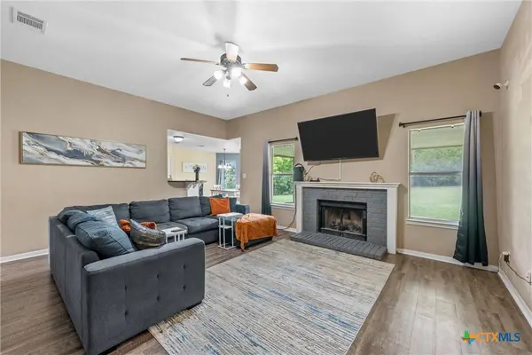 209 W Blancas DR, Copperas Cove, TX 76522
