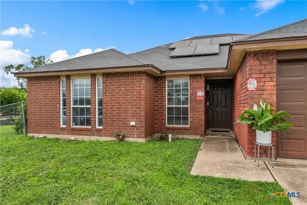 209 W Blancas DR, Copperas Cove, TX 76522
