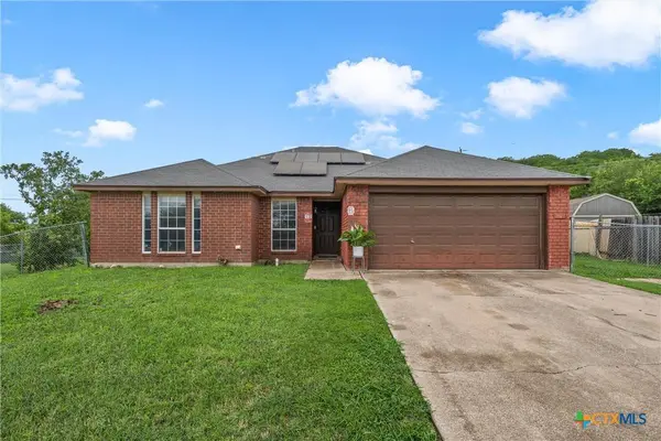 209 W Blancas DR, Copperas Cove, TX 76522