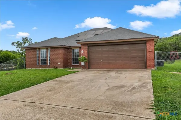 209 W Blancas DR, Copperas Cove, TX 76522