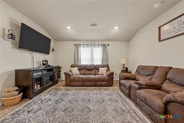 9620 Murandy DR, Killeen, TX 76542