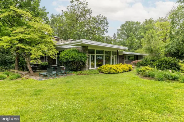 906 FROG HOLLOW TER, Rydal, PA 19046