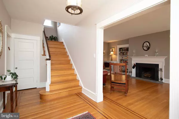 1107 SUNSET AVE, Jenkintown, PA 19046